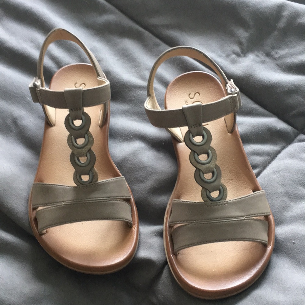 Soul Naturalizer sandals